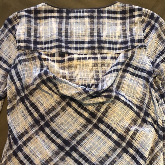 BCBG Blouse! - Picture 2 of 3